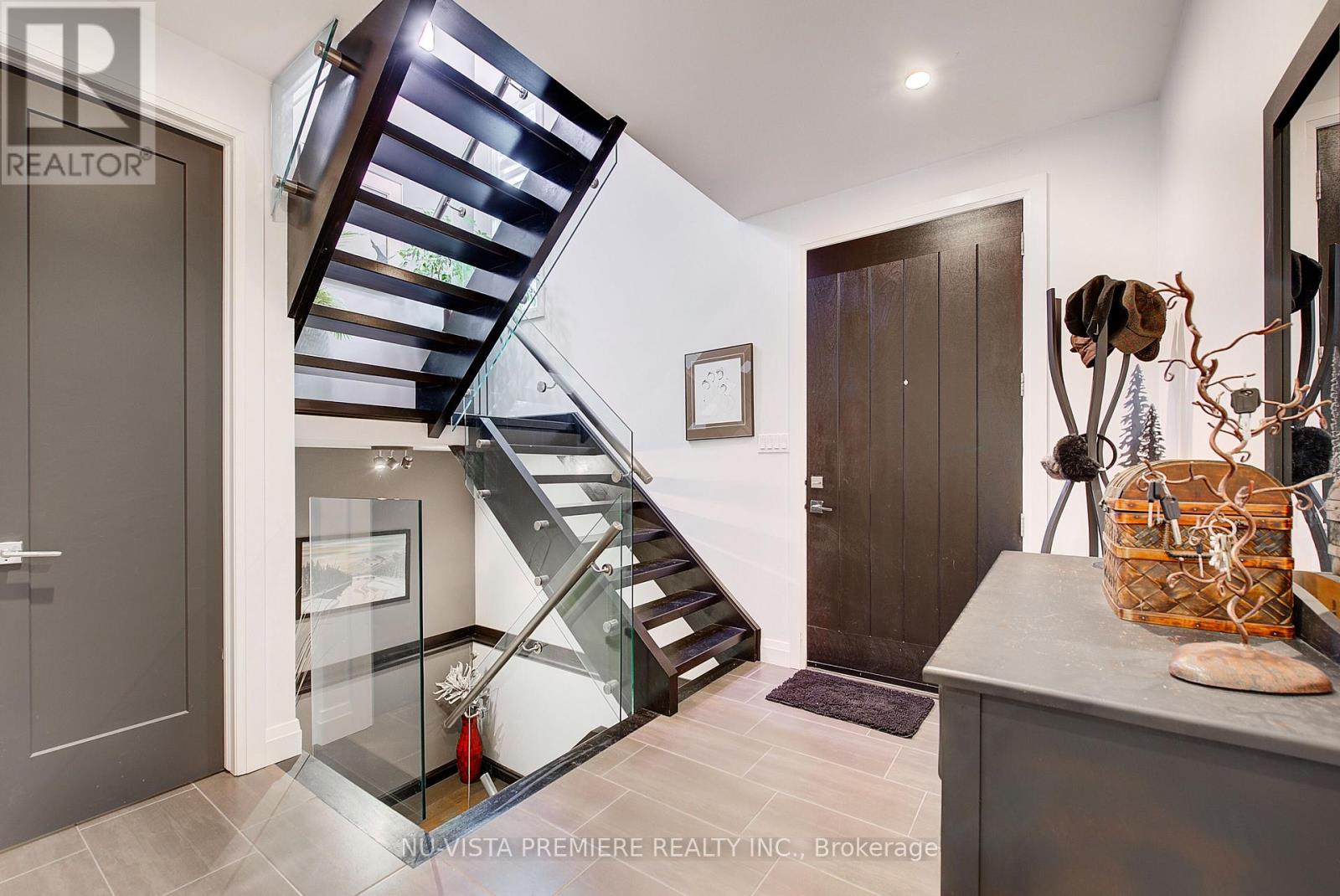 16 - 433 Hyde Park Road, London North, Ontario  N6H 3R9 - Photo 4 - X12464861