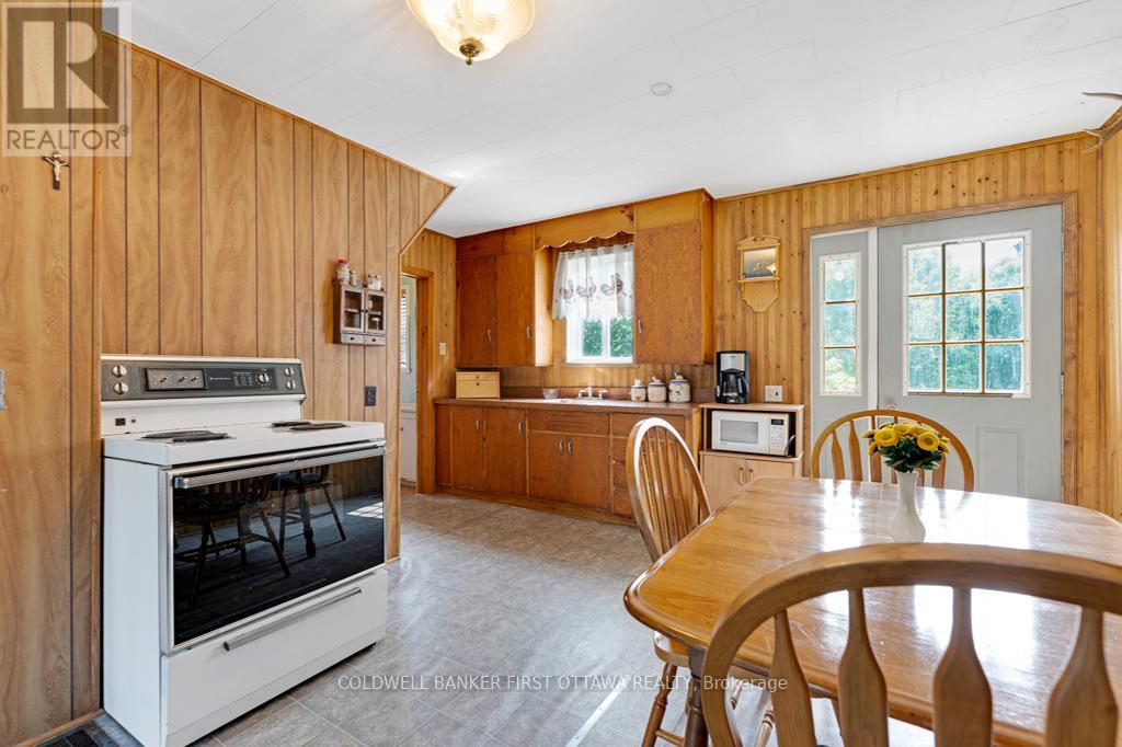 1373 Flower Station Road, Lanark Highlands, Ontario K0G 1K0 - Photo 29 - X12344422