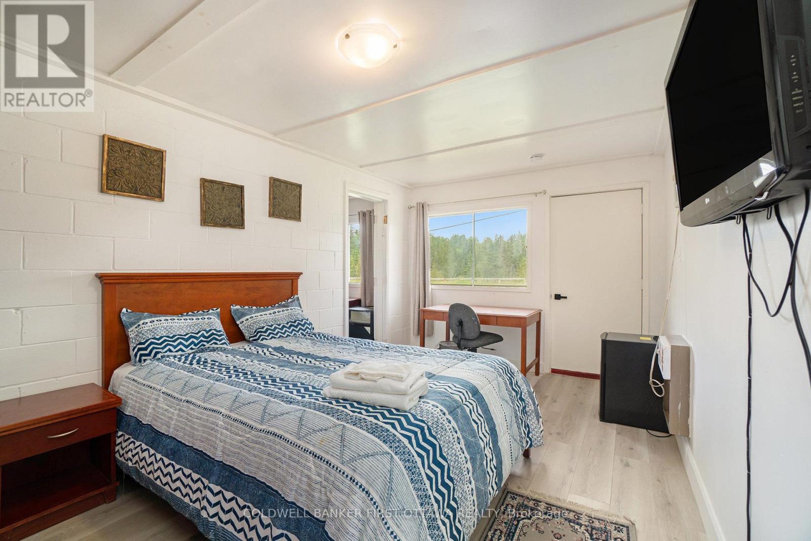 9628 Hwy 509, North Frontenac, Ontario  K0H 2J0 - Photo 6 - X12458276