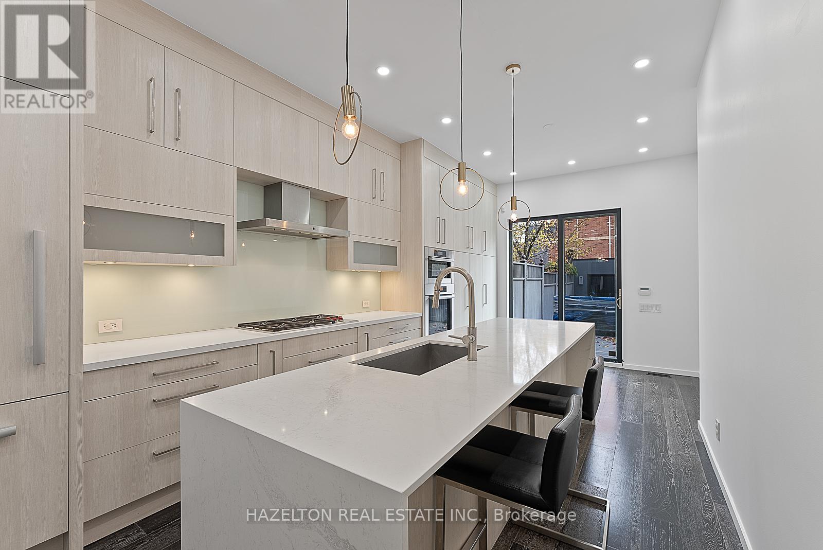 77 Hazelton Avenue, Toronto, Ontario  M5R 2E3 - Photo 11 - C12610500