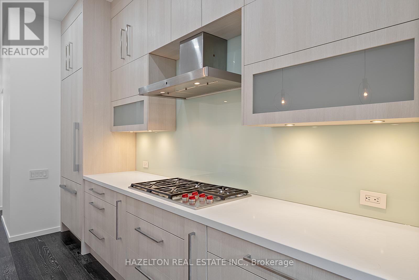 77 Hazelton Avenue, Toronto, Ontario  M5R 2E3 - Photo 12 - C12610500