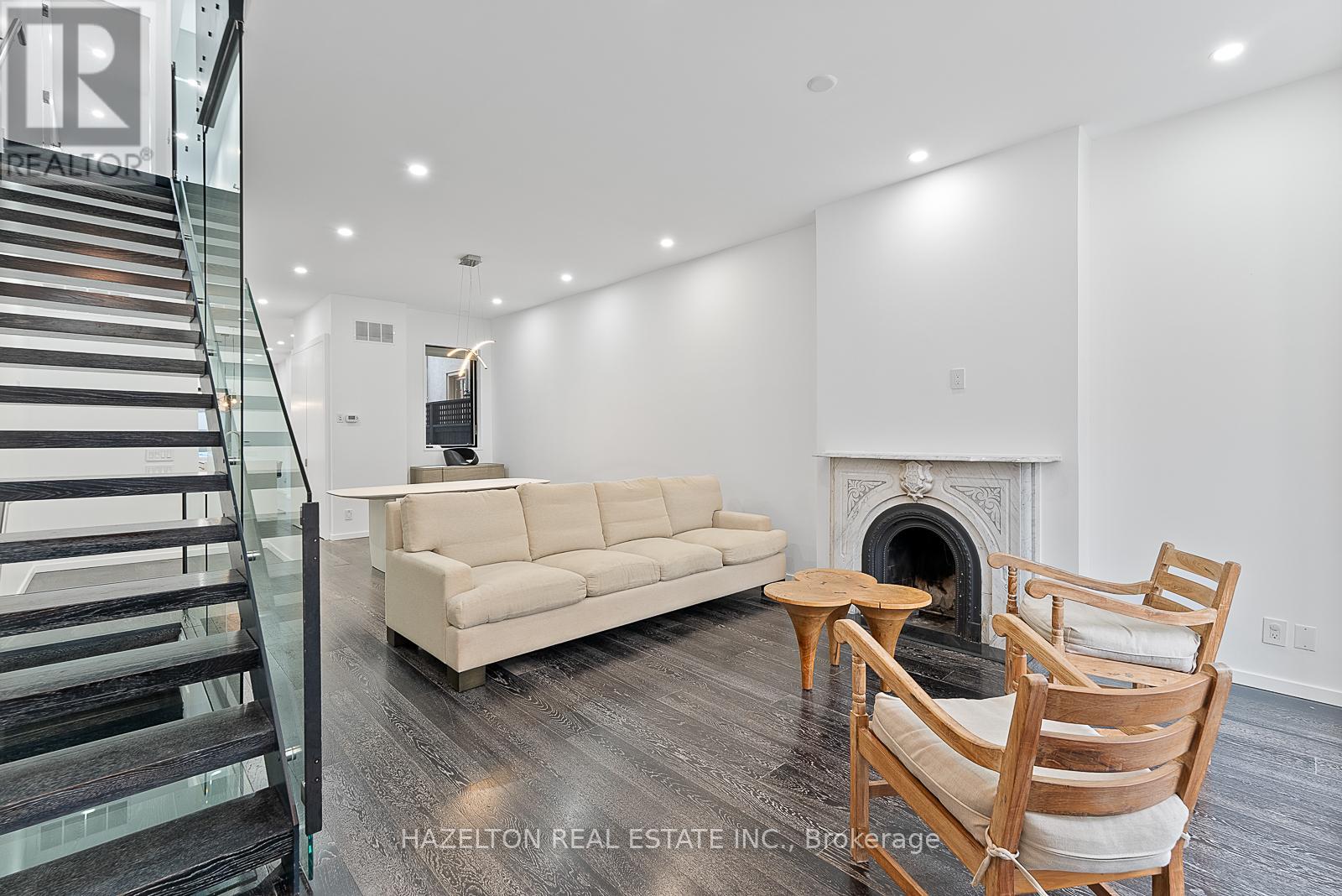 77 Hazelton Avenue, Toronto, Ontario  M5R 2E3 - Photo 3 - C12610500