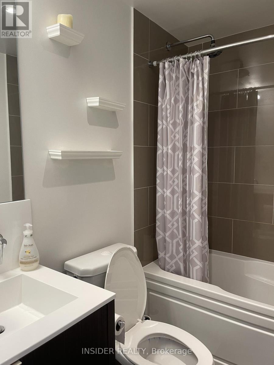 1409 - 88 Harbour Street, Toronto, Ontario  M5J 0C3 - Photo 14 - C12610502