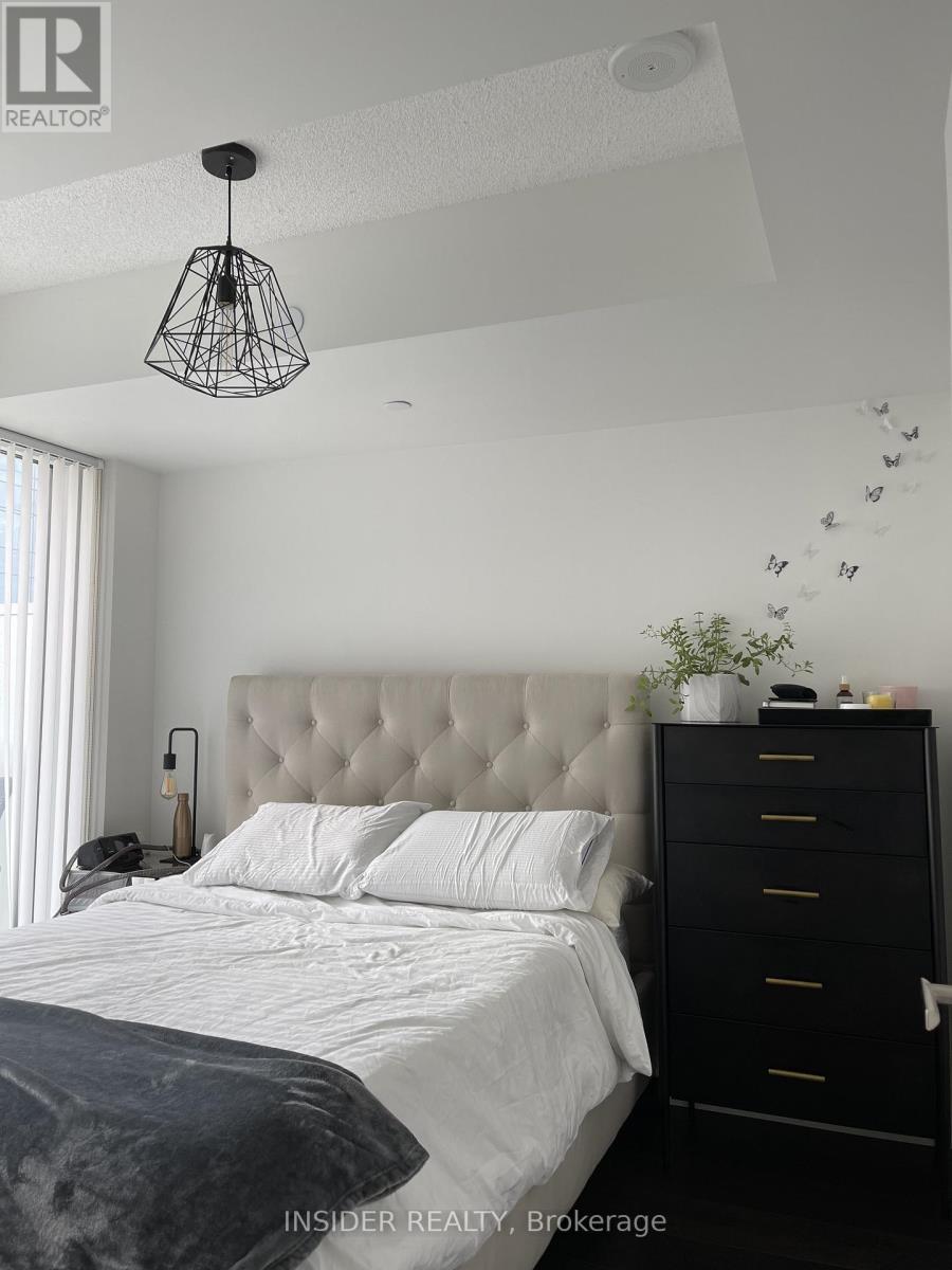 1409 - 88 Harbour Street, Toronto, Ontario  M5J 0C3 - Photo 16 - C12610502