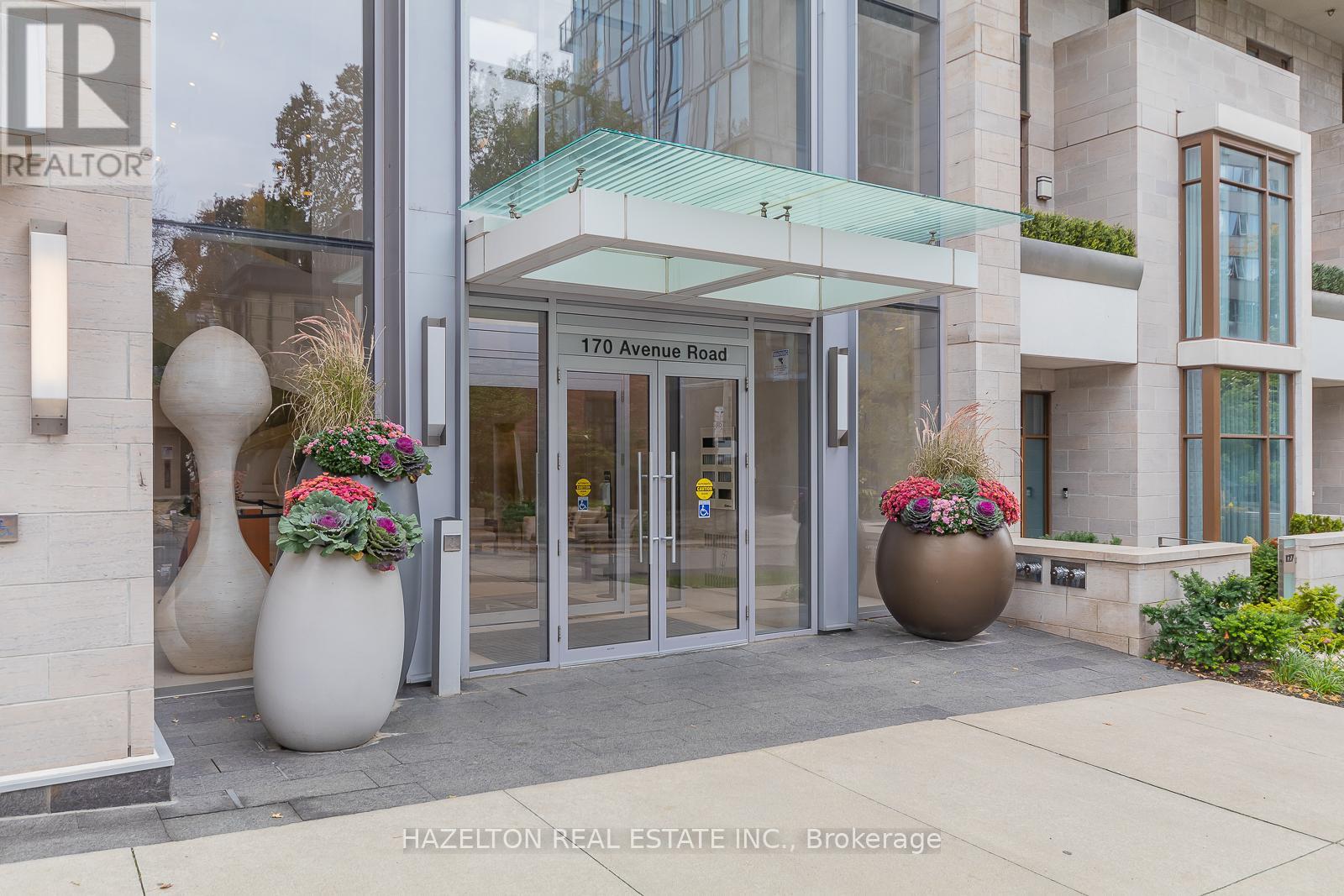 210 - 170 AVENUE ROAD, Toronto, Ontario