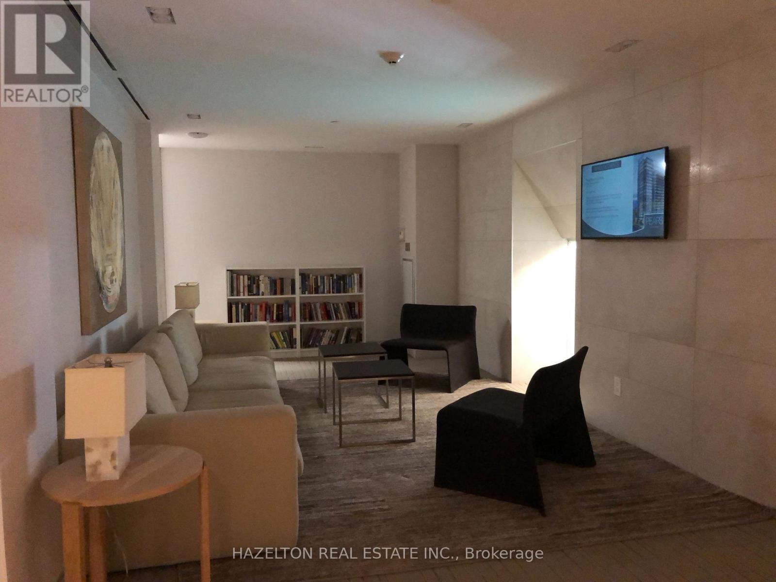 210 - 170 Avenue Road, Toronto, Ontario  M5R 0A4 - Photo 30 - C12610546