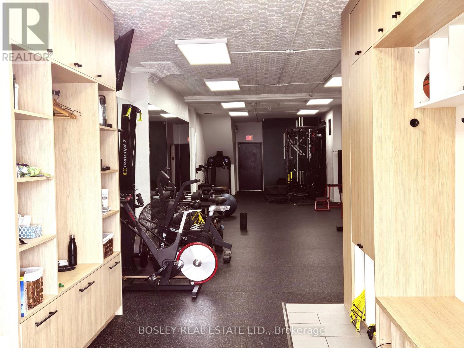 Retail - 511 Mount Pleasant Road, Toronto, Ontario  M4S 2M4 - Photo 2 - C12610554