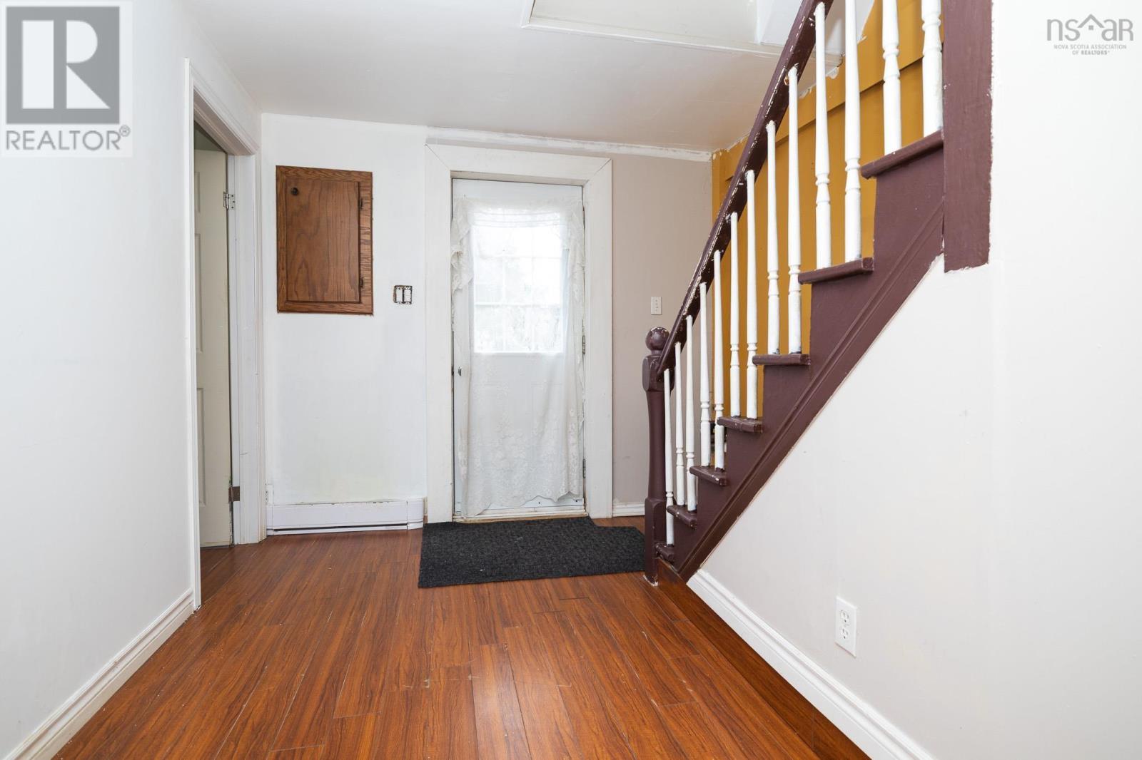 423 King Street, New Waterford, Nova Scotia B1H 3Y5 - Photo 10 - 202523894