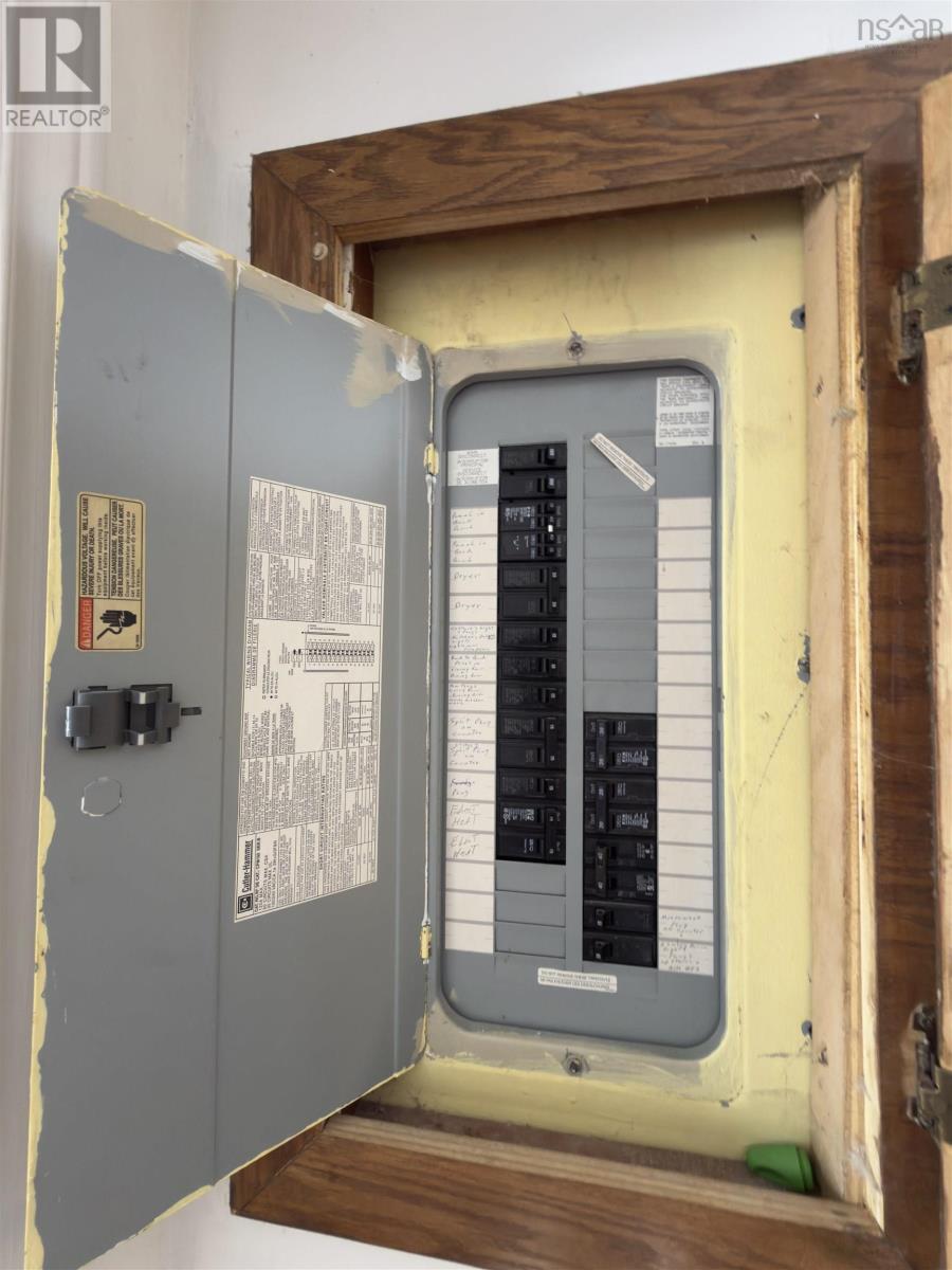 423 King Street, New Waterford, Nova Scotia B1H 3Y5 - Photo 11 - 202523894