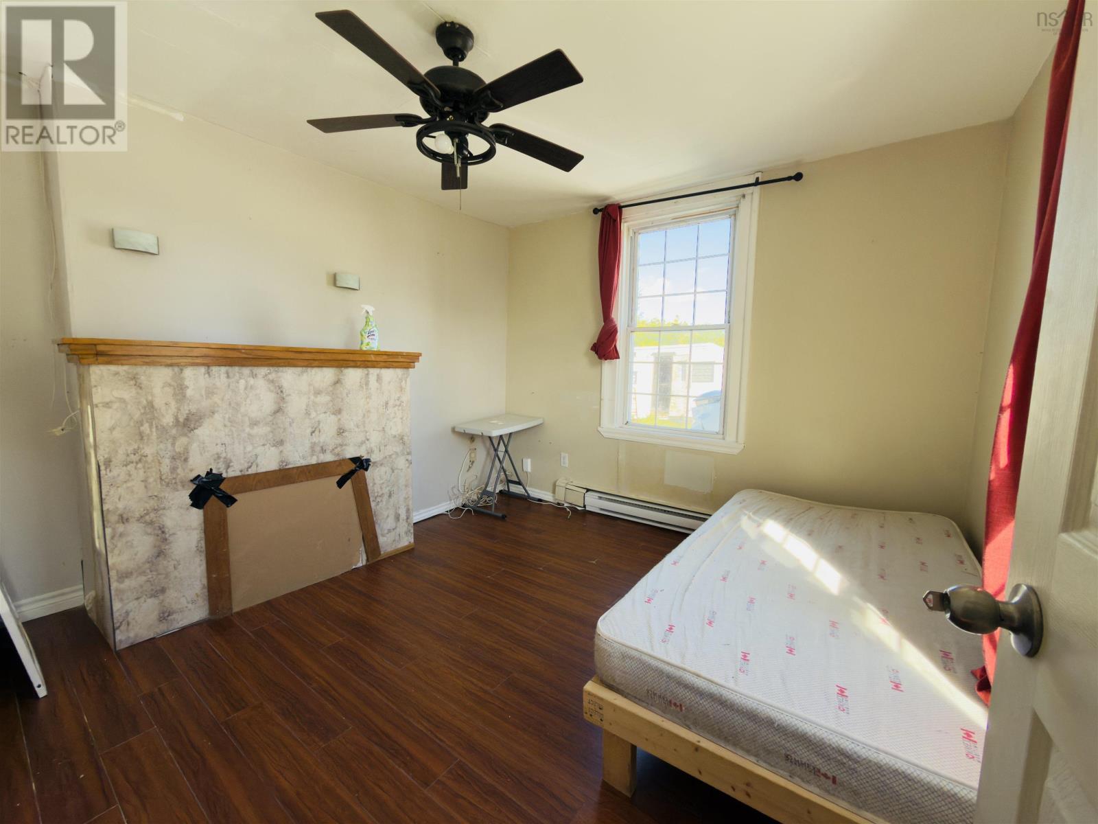 423 King Street, New Waterford, Nova Scotia B1H 3Y5 - Photo 14 - 202523894