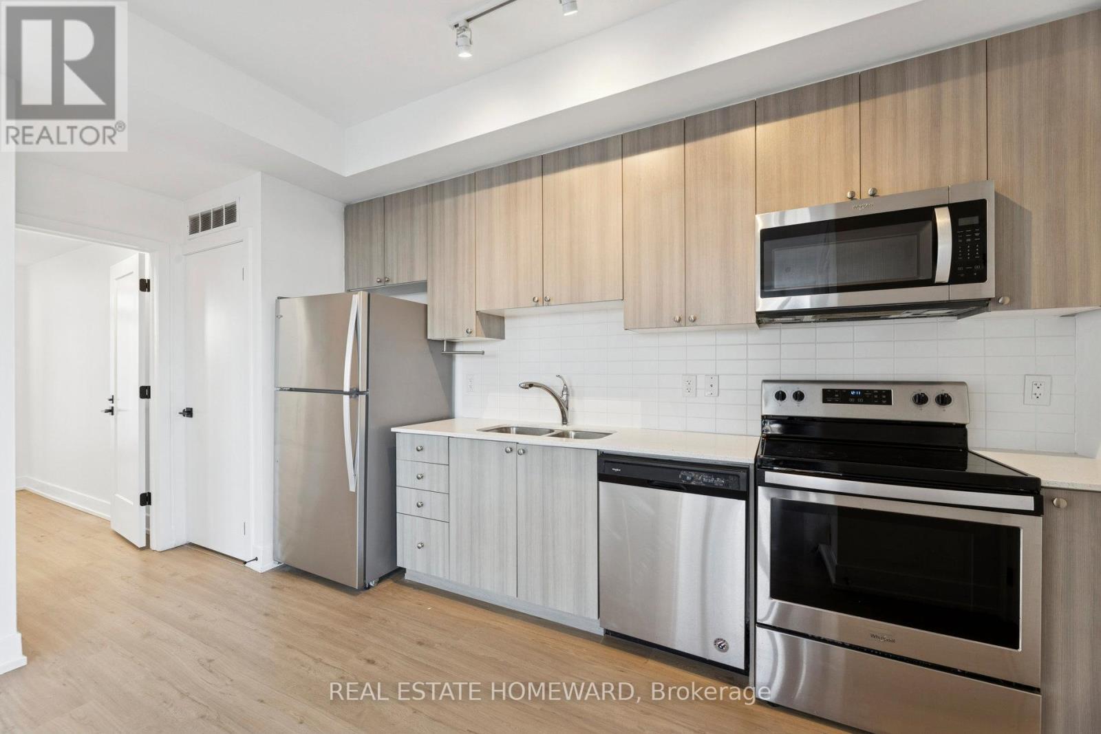 21 - 1245 Bayly Street, Pickering, Ontario  L1W 0B5 - Photo 12 - E12610544