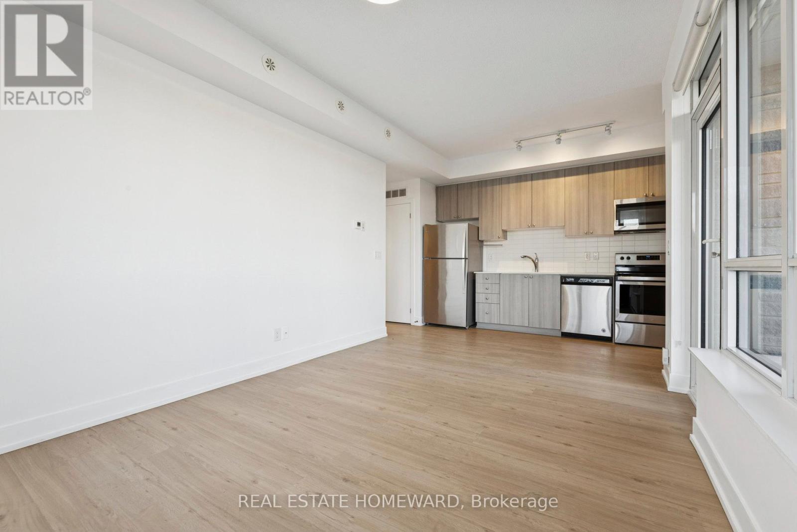 21 - 1245 Bayly Street, Pickering, Ontario  L1W 0B5 - Photo 9 - E12610544