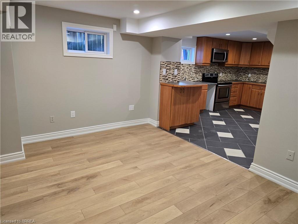 318 Erie Avenue Unit# Basement, Brantford, Ontario  N3S 2H8 - Photo 7 - 40787772