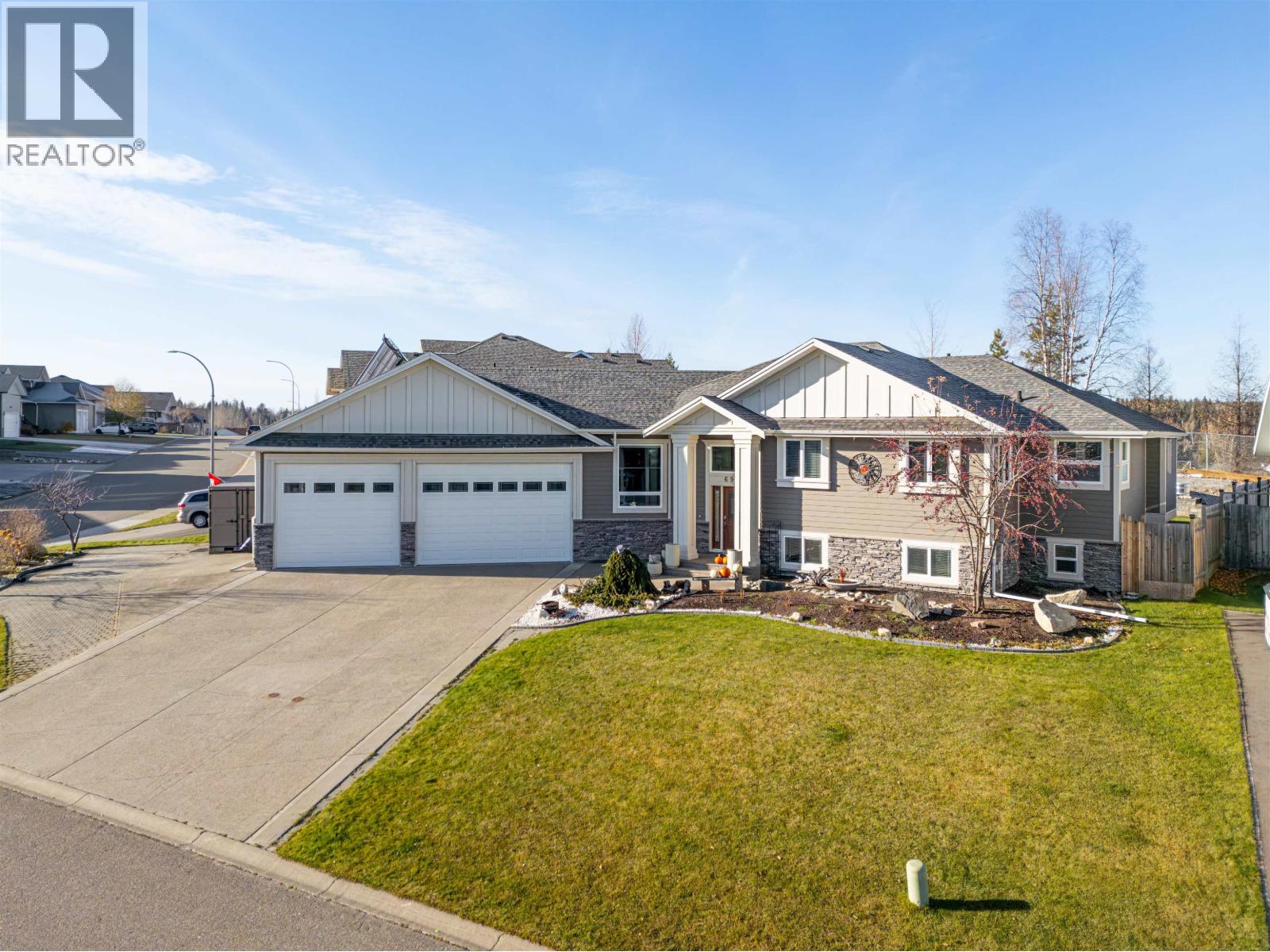 6981 WESTMOUNT DRIVE, Prince George, British Columbia