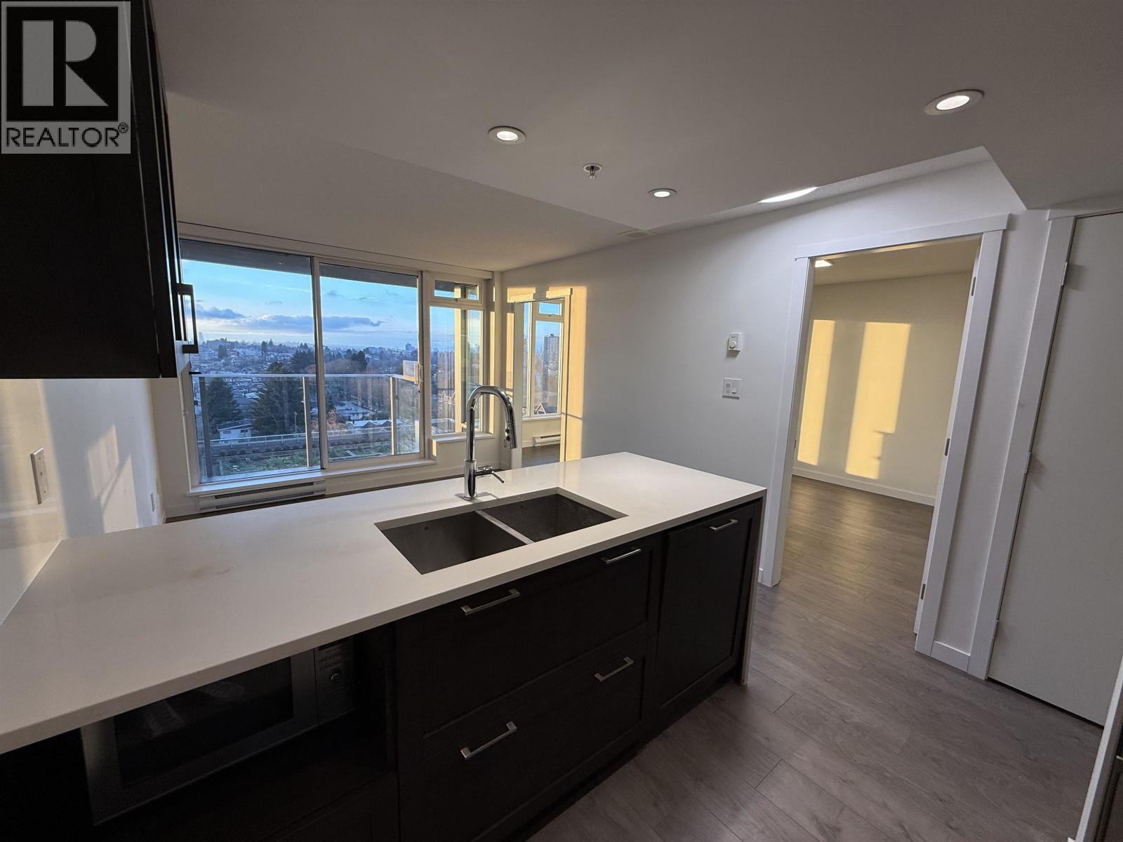 907 5665 Boundary Road, Vancouver, British Columbia V5R 2P9 - Photo 4 - R3071709