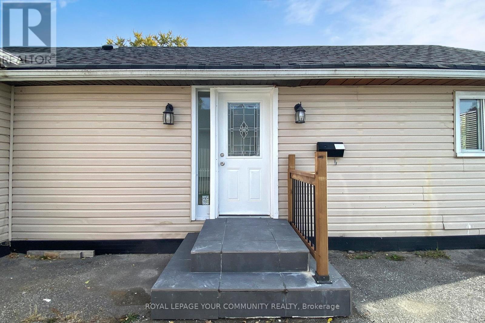 240 Royal Road, Georgina, Ontario  L4P 2T8 - Photo 6 - N12610508