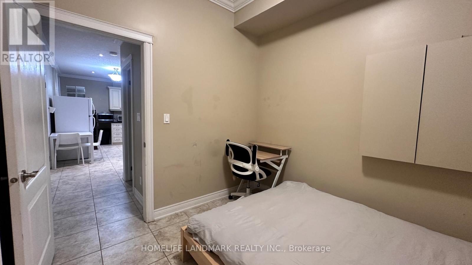 Lower - 202c Finch Avenue, Toronto, Ontario M2N 4R9 - Photo 4 - C12608662