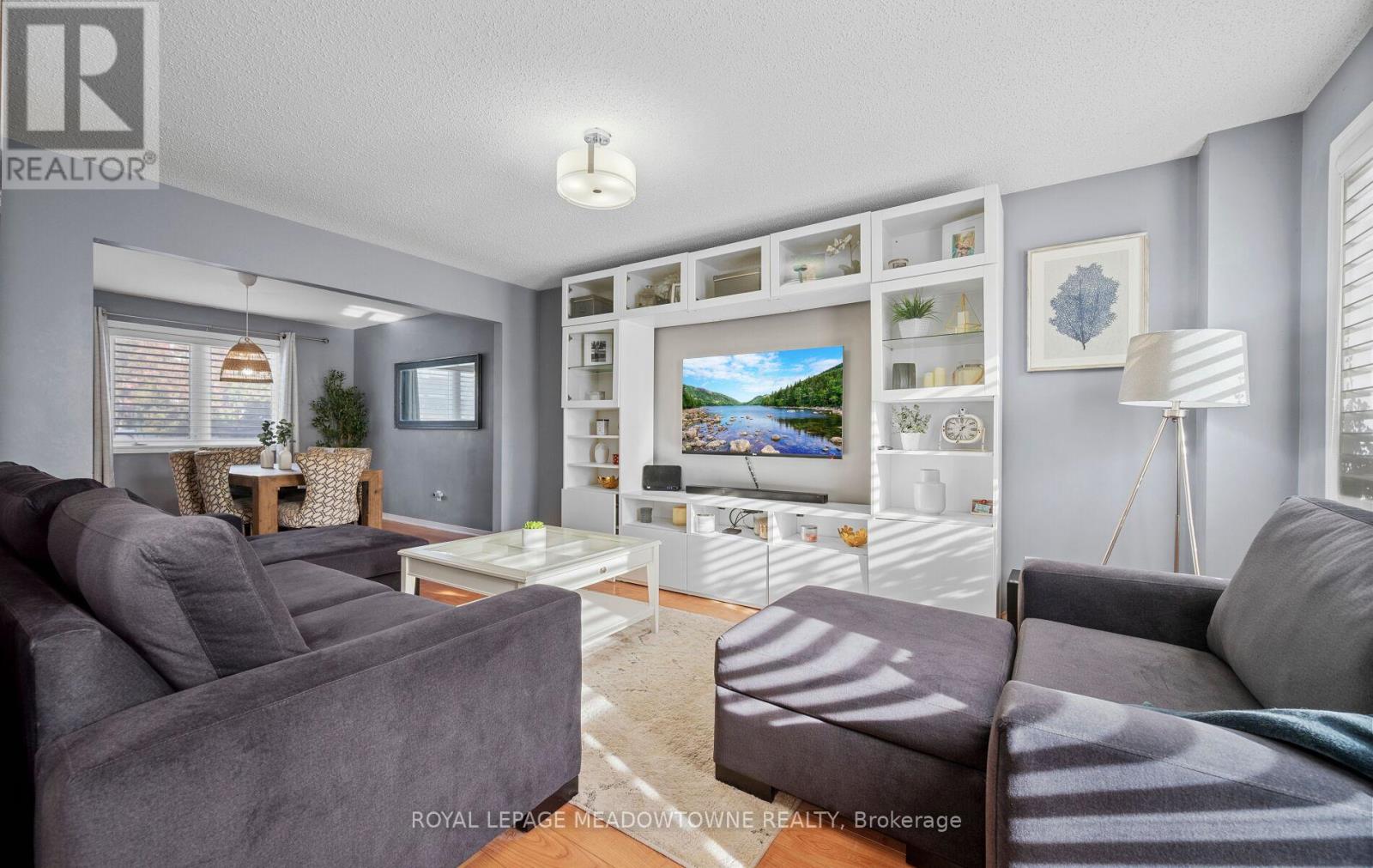 16 Cox Crescent, Brampton, Ontario  L6X 3H1 - Photo 8 - W12610182