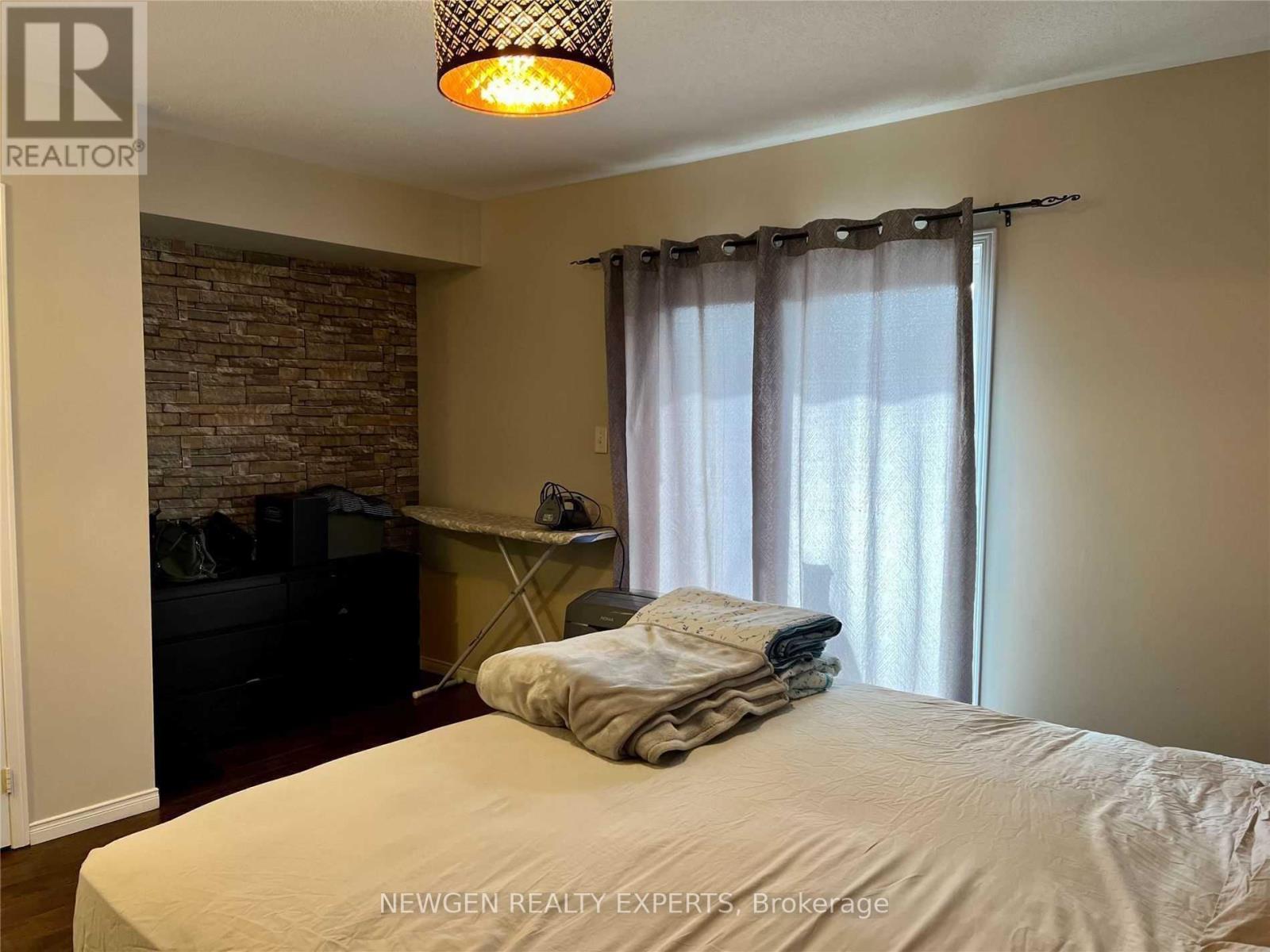 72 - 3250 Bentley Drive, Mississauga, Ontario L5M 0P7 - Photo 13 - W12610522