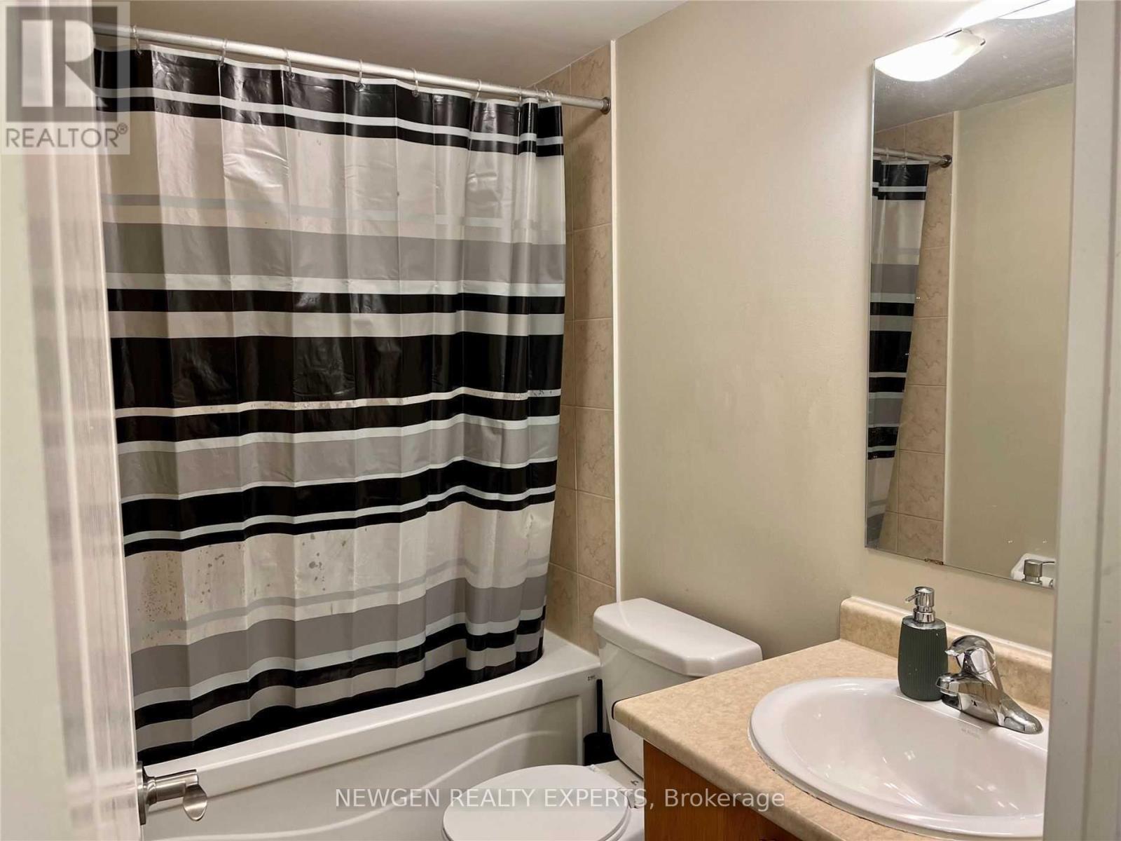 72 - 3250 Bentley Drive, Mississauga, Ontario L5M 0P7 - Photo 15 - W12610522