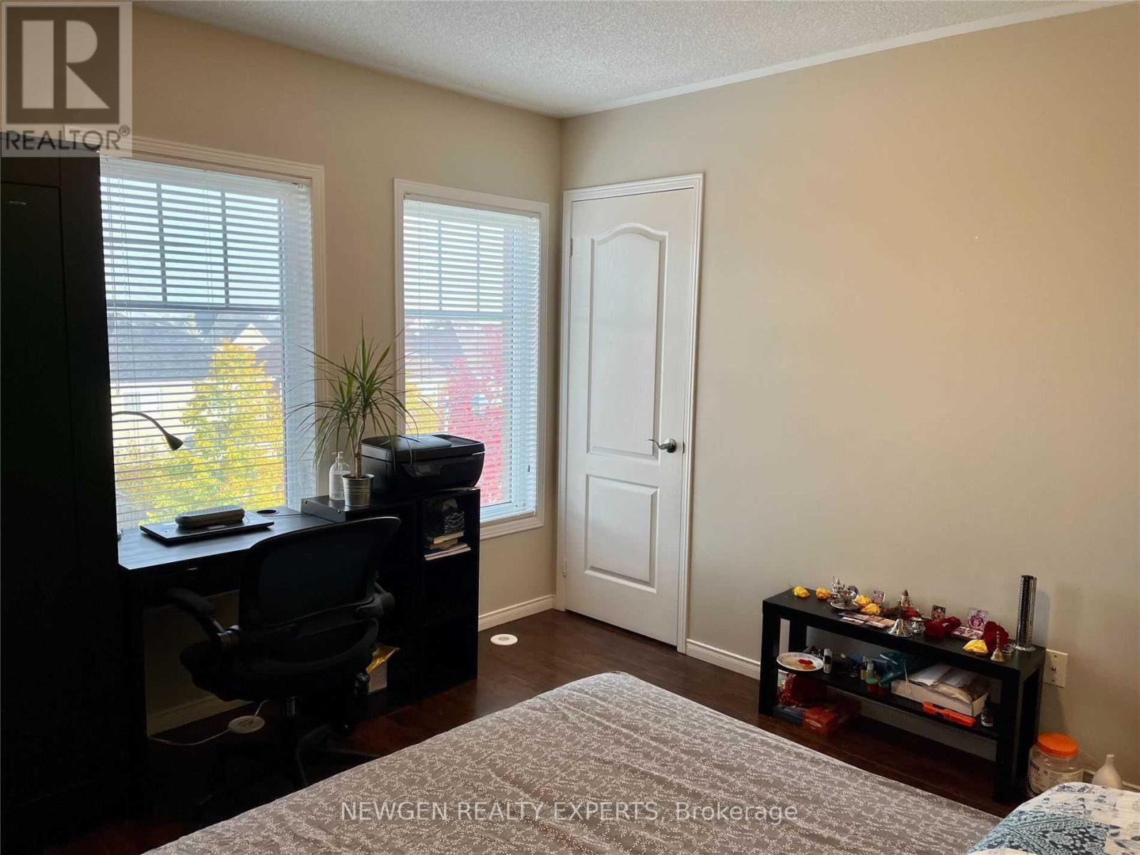 72 - 3250 Bentley Drive, Mississauga, Ontario L5M 0P7 - Photo 17 - W12610522