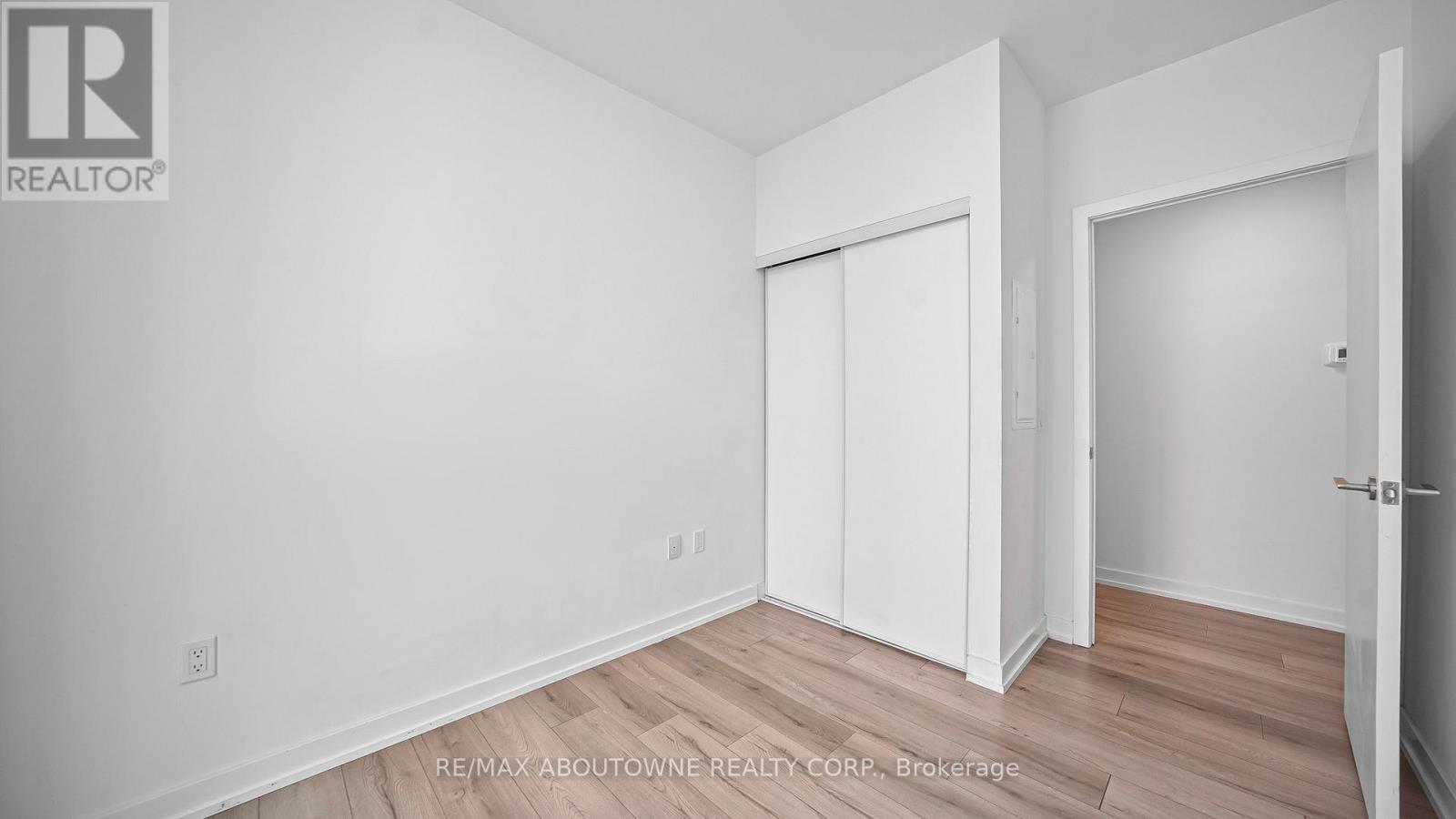 Ph 1007 - 1195 The Queensway Avenue, Toronto, Ontario  M8Z 0H1 - Photo 10 - W12610572