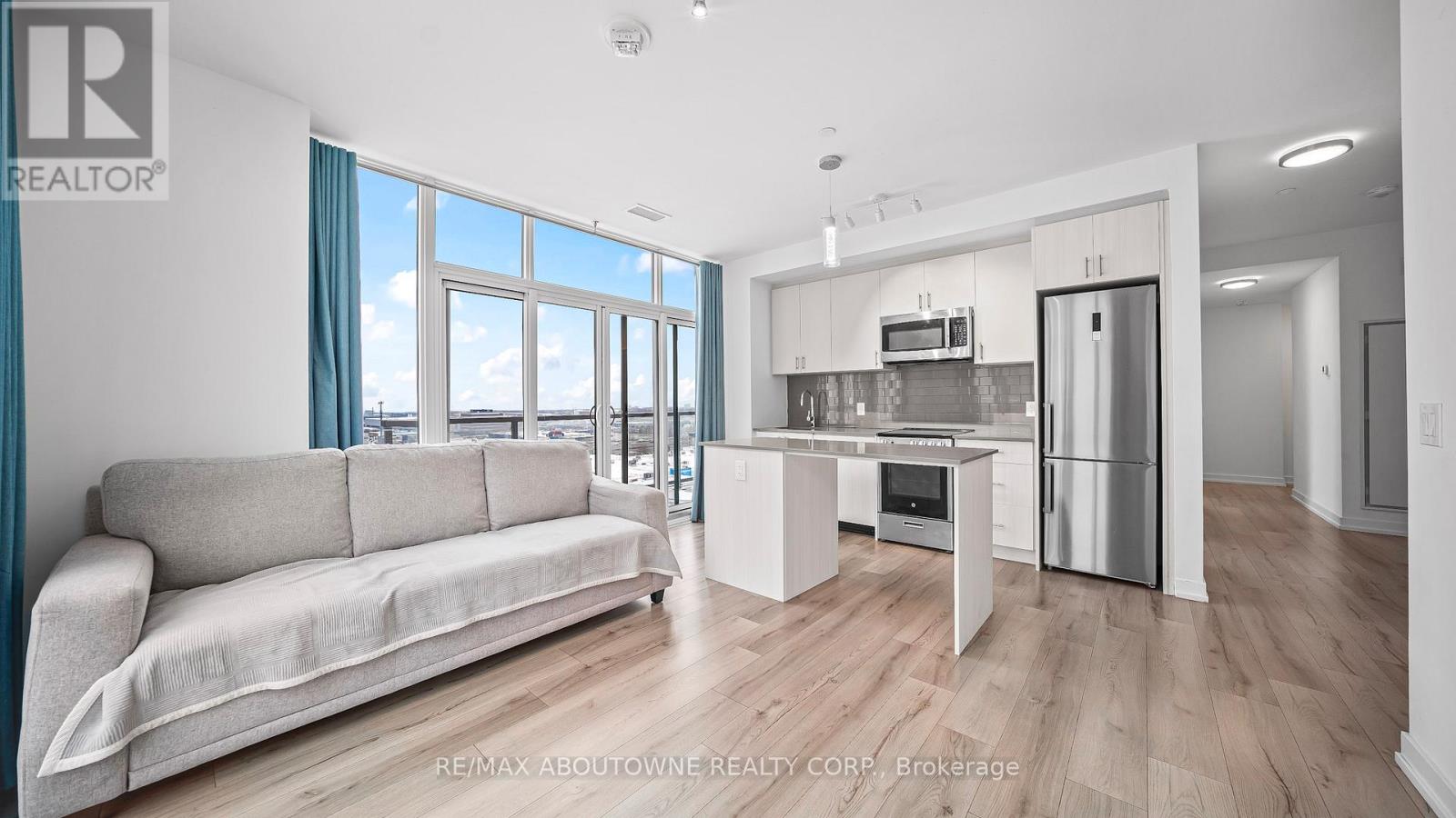 Ph 1007 - 1195 The Queensway Avenue, Toronto, Ontario  M8Z 0H1 - Photo 19 - W12610572