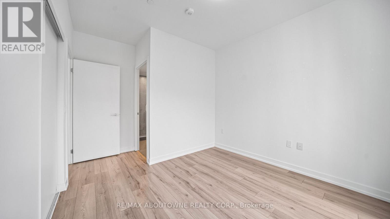 Ph 1007 - 1195 The Queensway Avenue, Toronto, Ontario  M8Z 0H1 - Photo 22 - W12610572