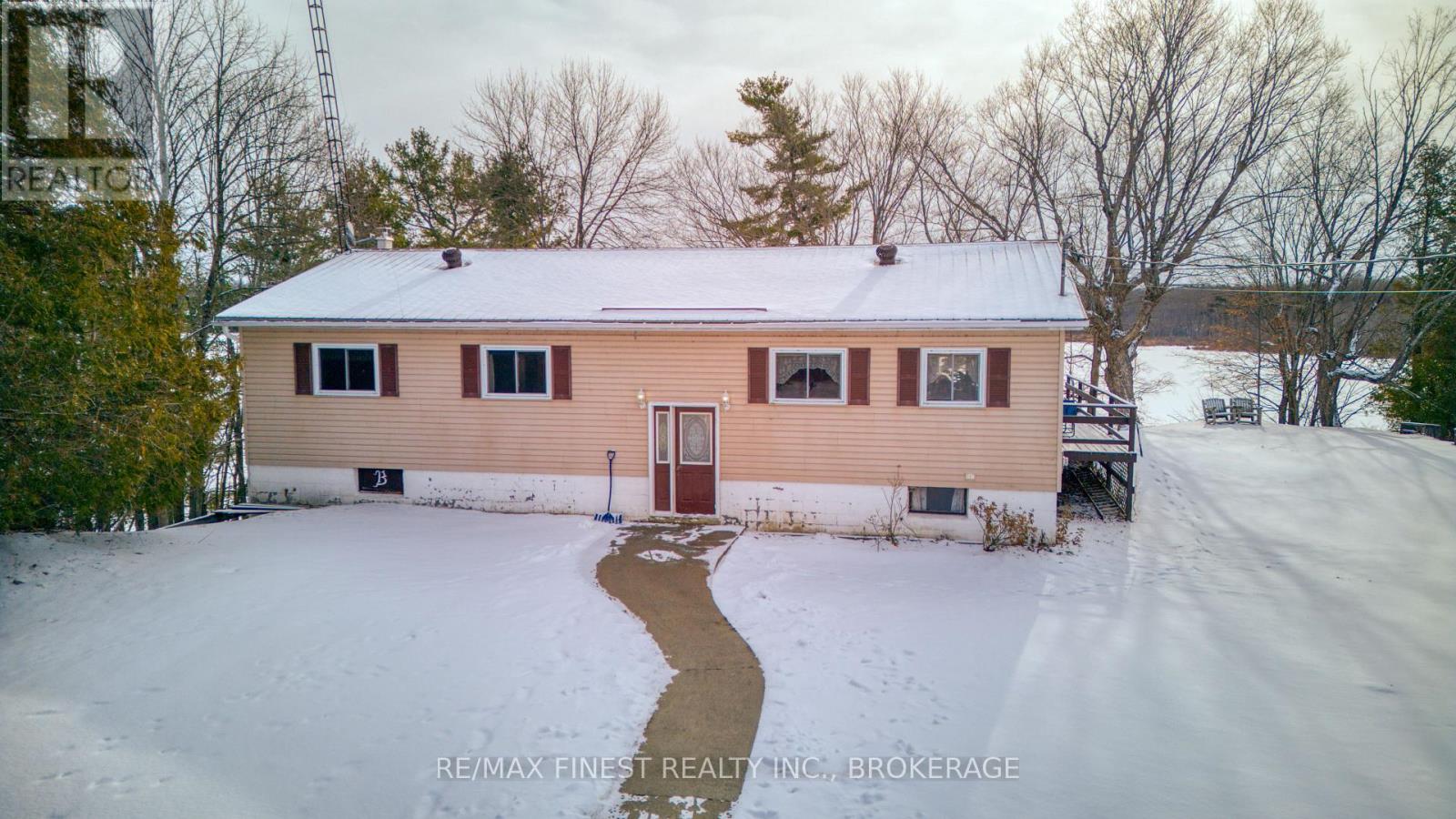 1182 Clement Road, Frontenac, Ontario K0H 2P0 - Photo 7 - X12610694
