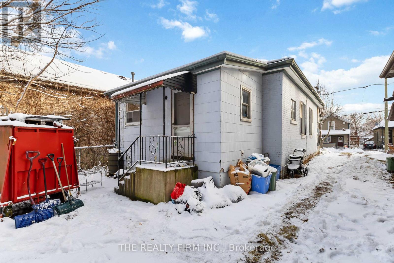 900 Dufferin Avenue, London East (East G), Ontario  N5W 3K2 - Photo 6 - X12610594