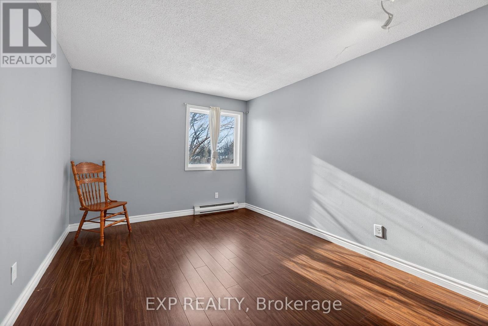 211 - 727 Deveron Crescent, London South, Ontario  N5Z 4X4 - Photo 14 - X12610720