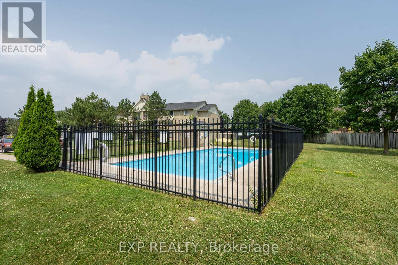 211 - 727 Deveron Crescent, London South, Ontario  N5Z 4X4 - Photo 23 - X12610720