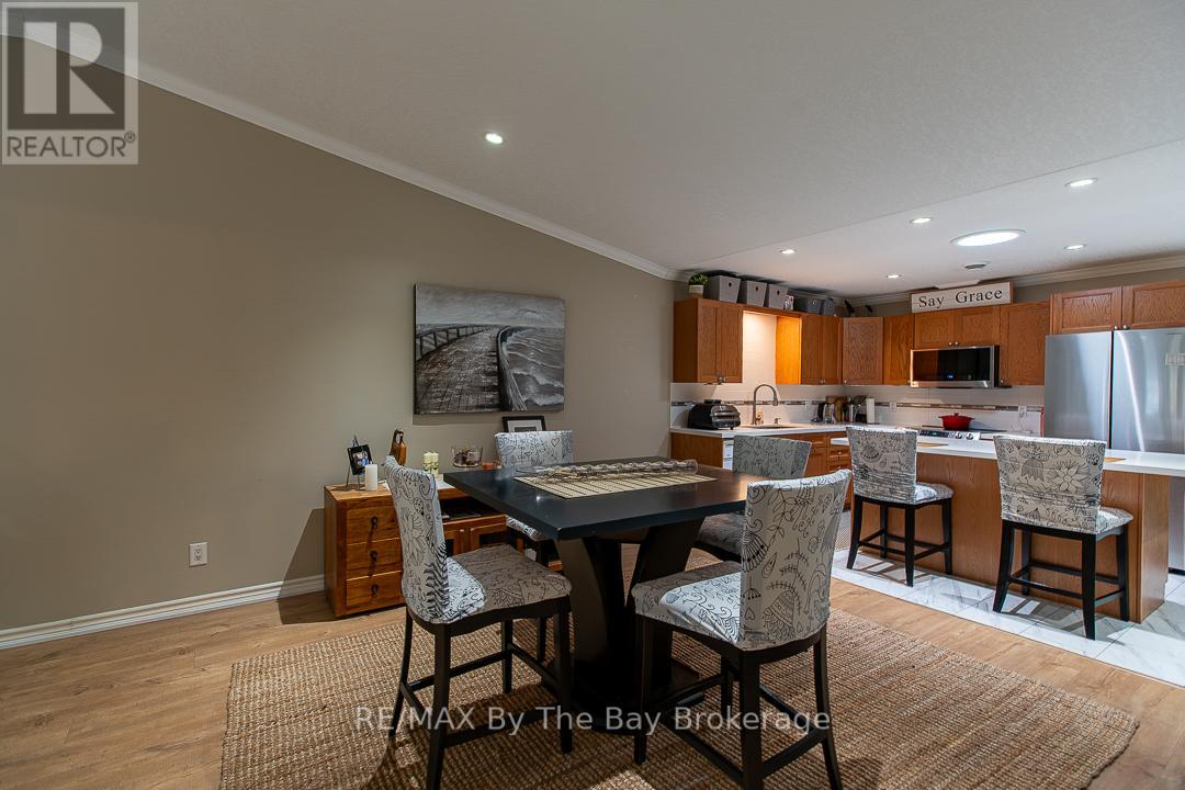 67 Meadow Lane, Wasaga Beach, Ontario  L9Z 0A3 - Photo 16 - S12473058