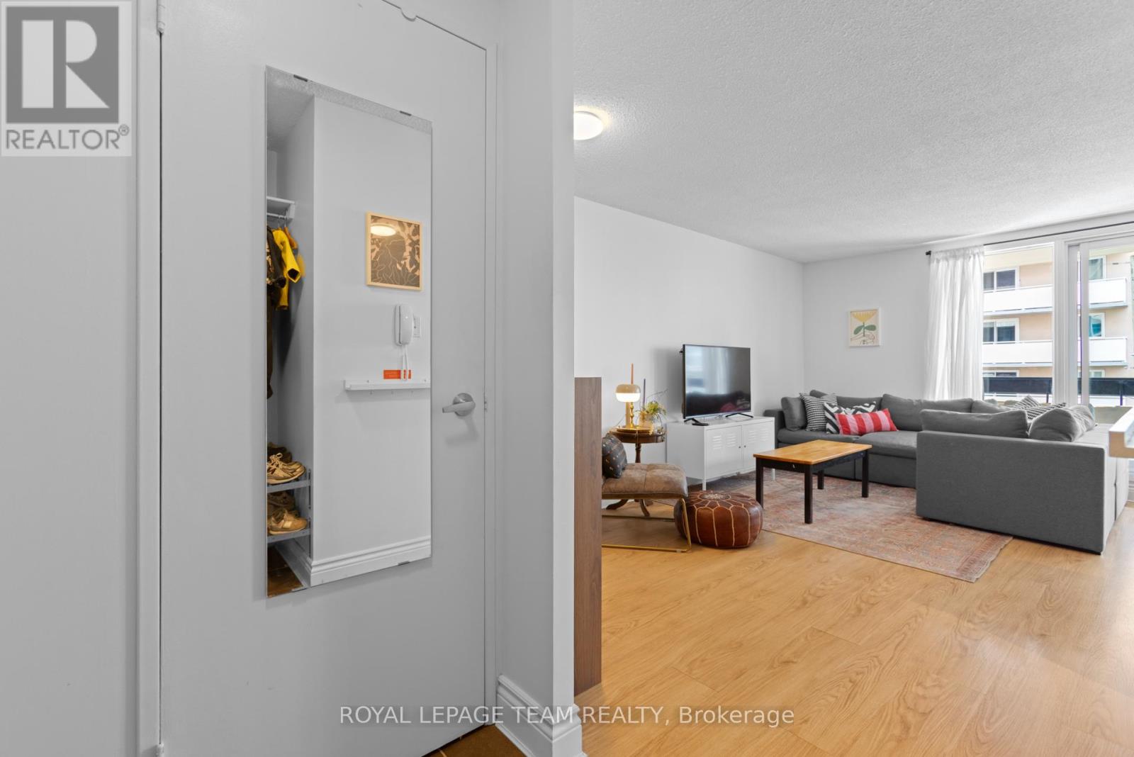 503 - 141 Somerset Street W, Ottawa, Ontario K2P 2H1 - Photo 8 - X12610628