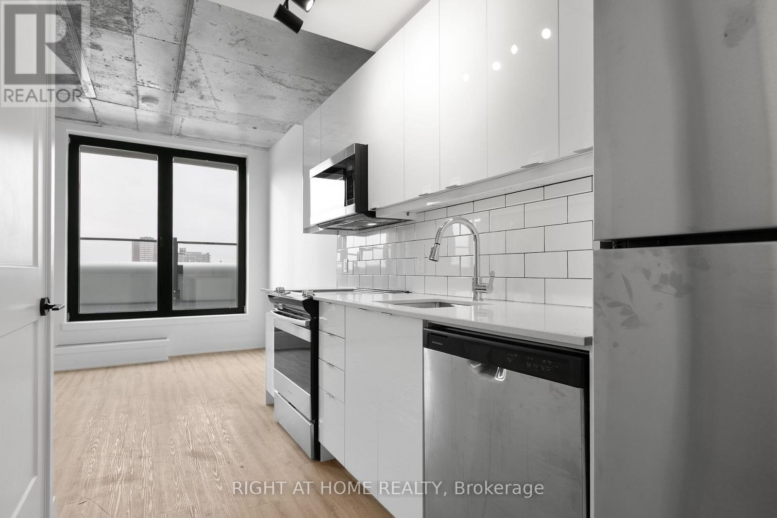 403 - 377 Winona Avenue, Ottawa, Ontario  K1Z 5H8 - Photo 8 - X12610654