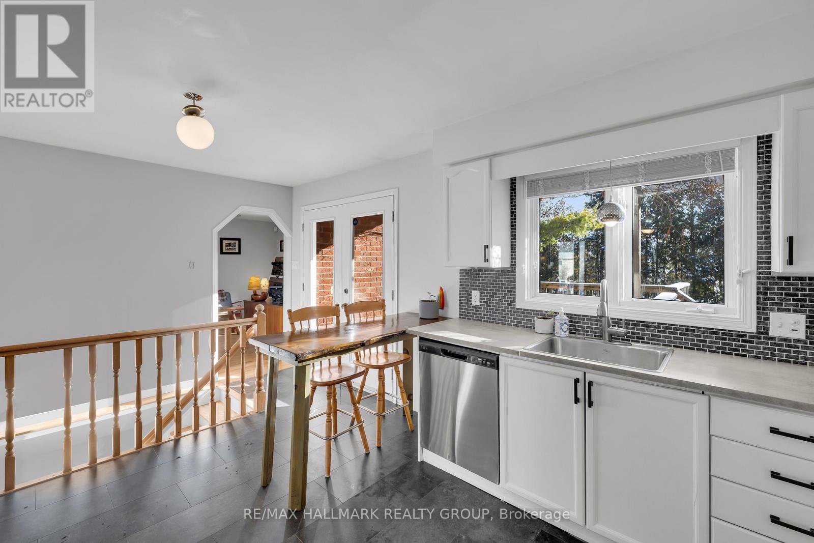 10 Frederick Street, Lansdowne Village, Ontario  K0E 1L0 - Photo 15 - X12610658