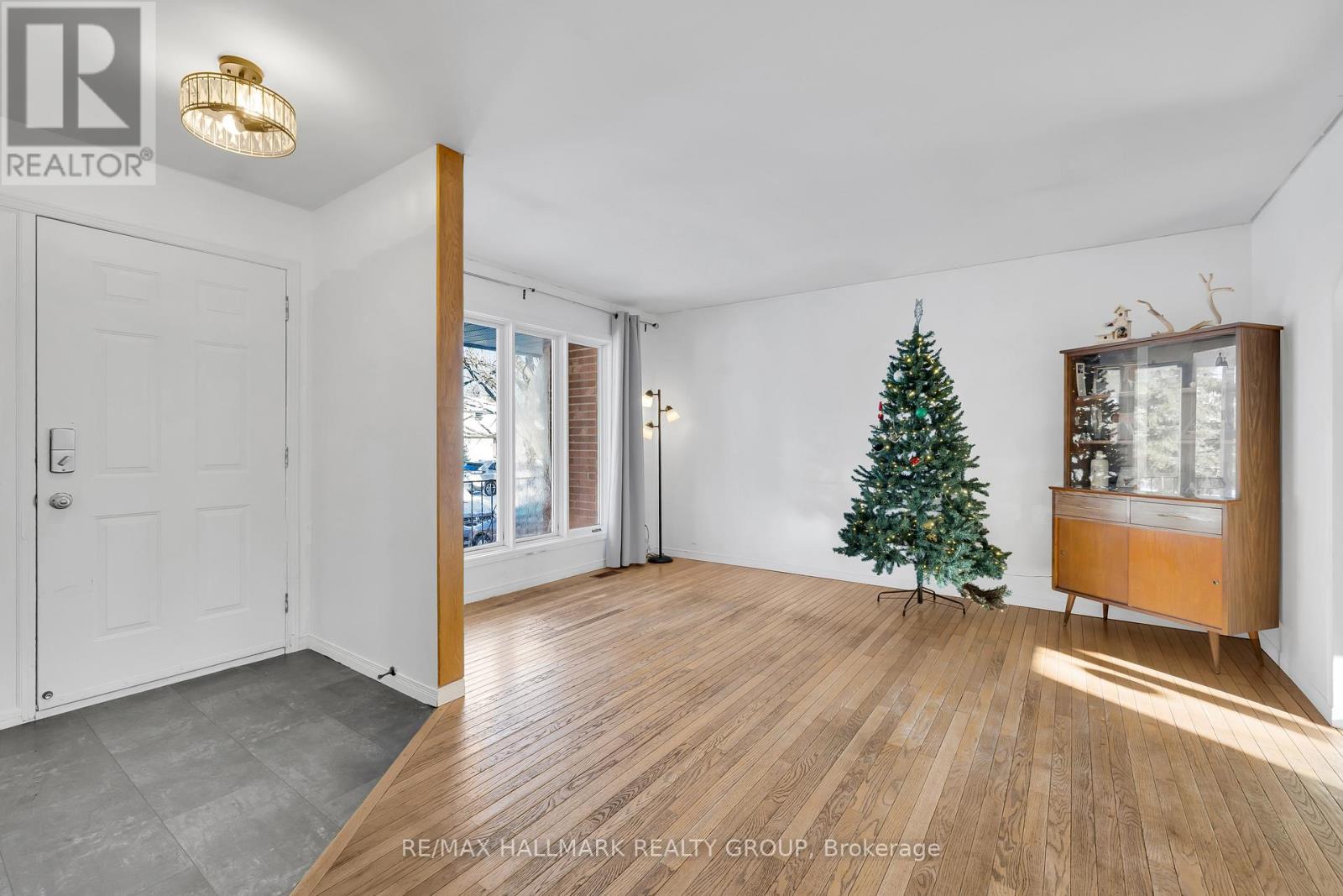 10 Frederick Street, Lansdowne Village, Ontario  K0E 1L0 - Photo 6 - X12610658