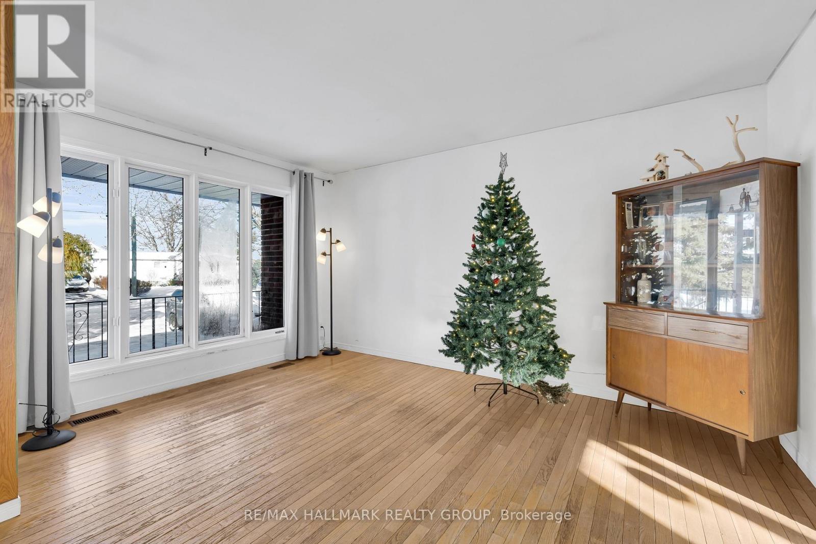 10 Frederick Street, Lansdowne Village, Ontario  K0E 1L0 - Photo 7 - X12610658