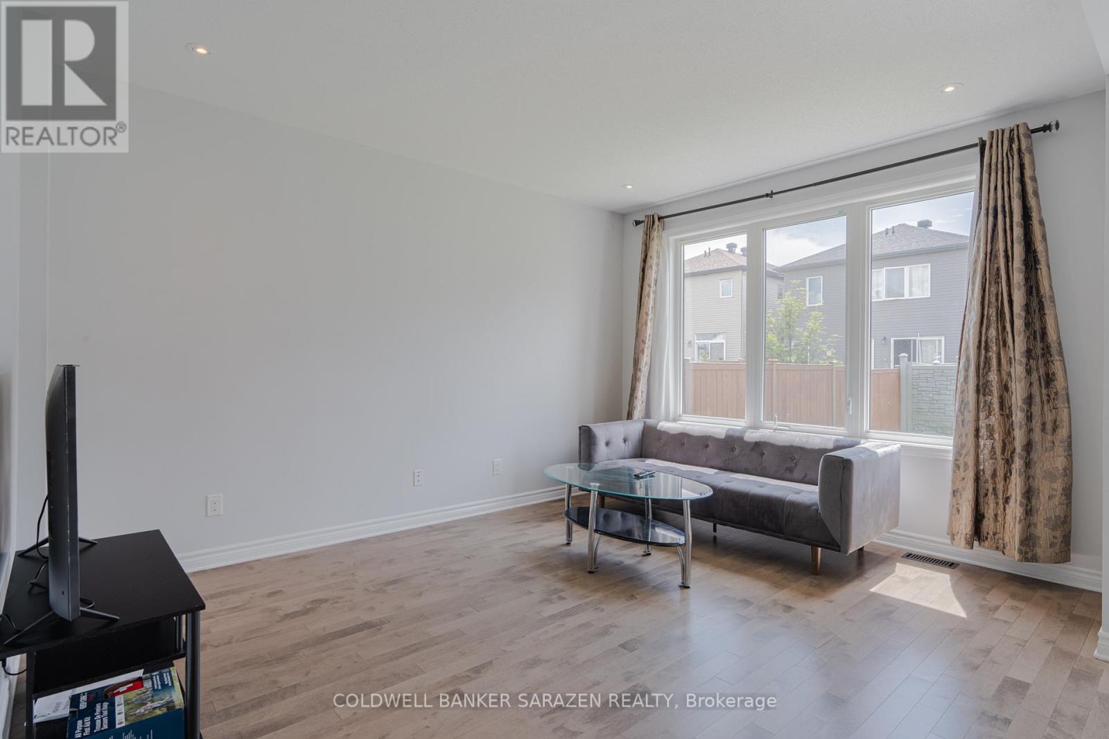 149 Westover Crescent, Ottawa, Ontario  K2T 0K6 - Photo 17 - X12610674