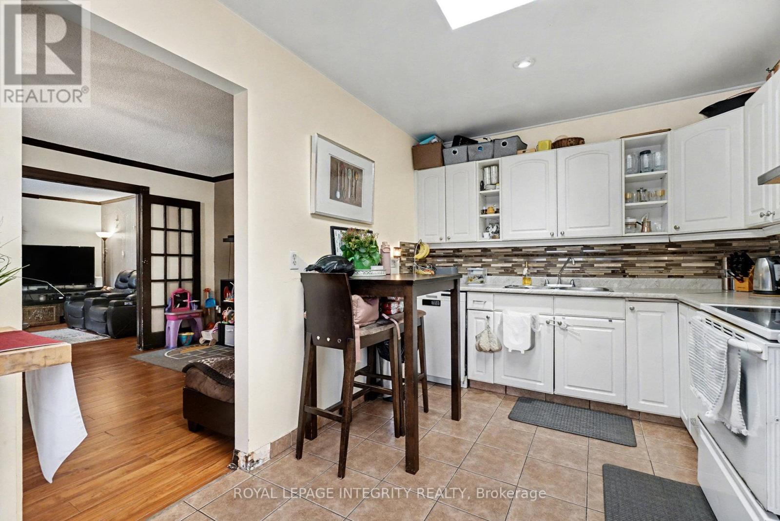 49 - 128 Rushford Private, Ottawa, Ontario K1T 3C5 - Photo 10 - X12610680