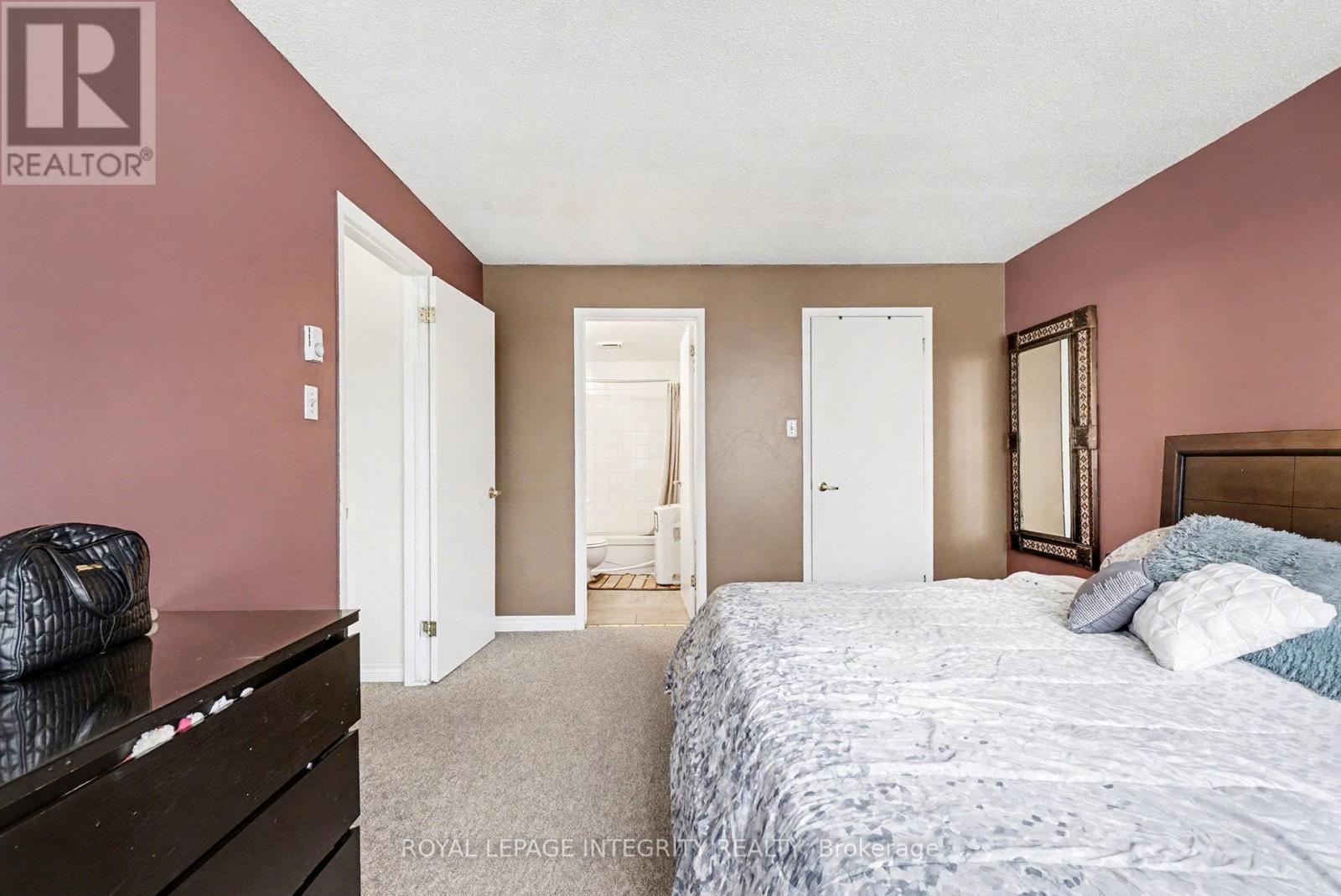 49 - 128 Rushford Private, Ottawa, Ontario K1T 3C5 - Photo 13 - X12610680