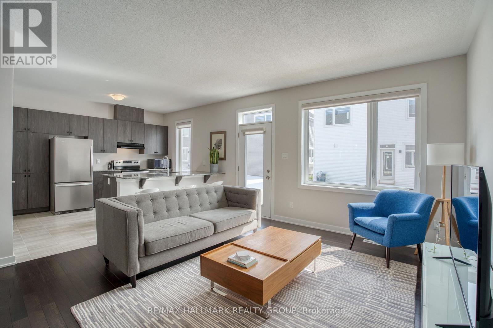 30 Focality Crescent, Ottawa, Ontario  K2J 6W7 - Photo 12 - X12610750