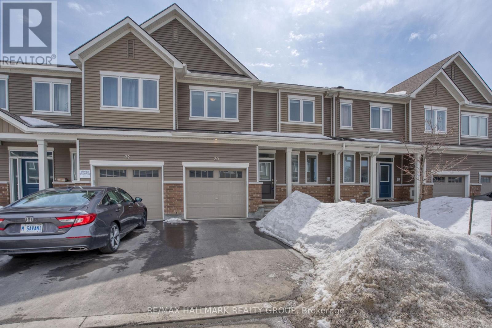 30 Focality Crescent, Ottawa, Ontario  K2J 6W7 - Photo 2 - X12610750