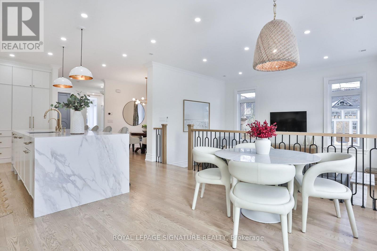 28 Belle Ayre Boulevard, Toronto, Ontario  M4S 1K3 - Photo 21 - C12609782