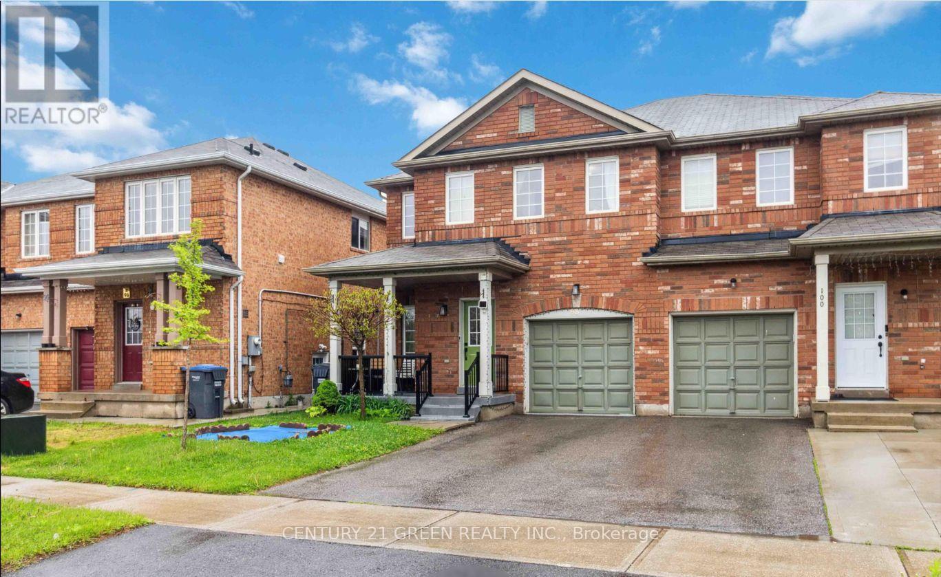 98 Personna Circle, Brampton, Ontario  L6X 0S9 - Photo 3 - W12579154