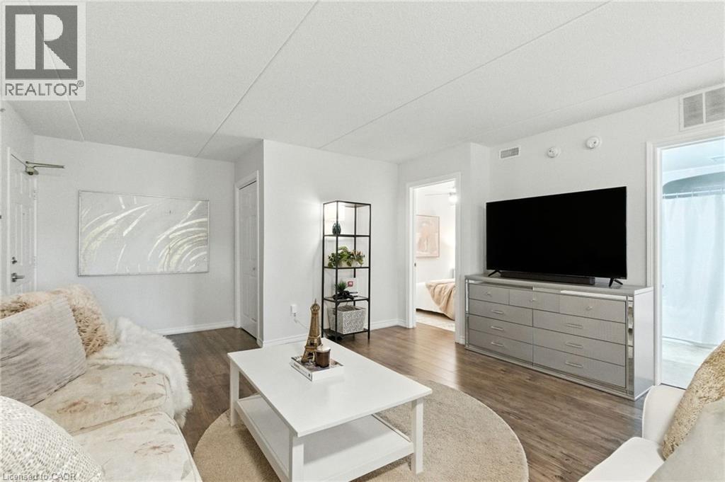 1490 Bishops Gate Unit# 305, Oakville, Ontario  L6M 4N3 - Photo 9 - 40792956