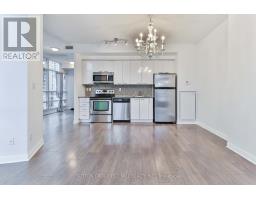 405 - 15 BRUYERES MEWS