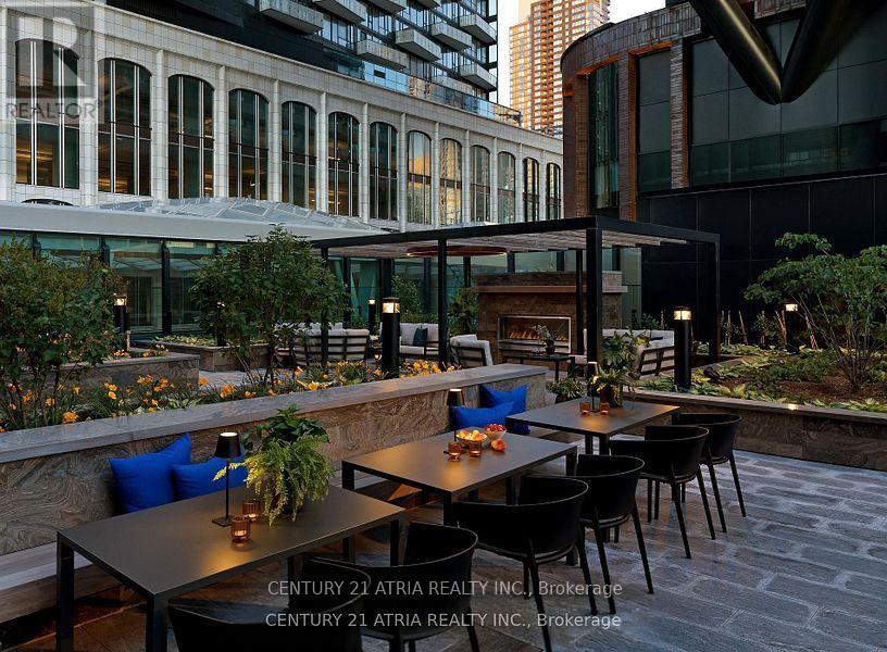 810 - 455 Wellington Street W, Toronto, Ontario  M5J 2R2 - Photo 48 - C12610636