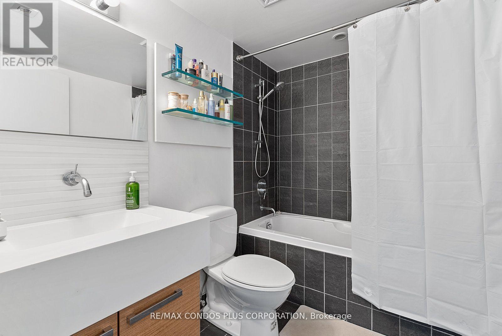 710 - 55 Stewart Street, Toronto, Ontario  M5V 2V1 - Photo 15 - C12610646