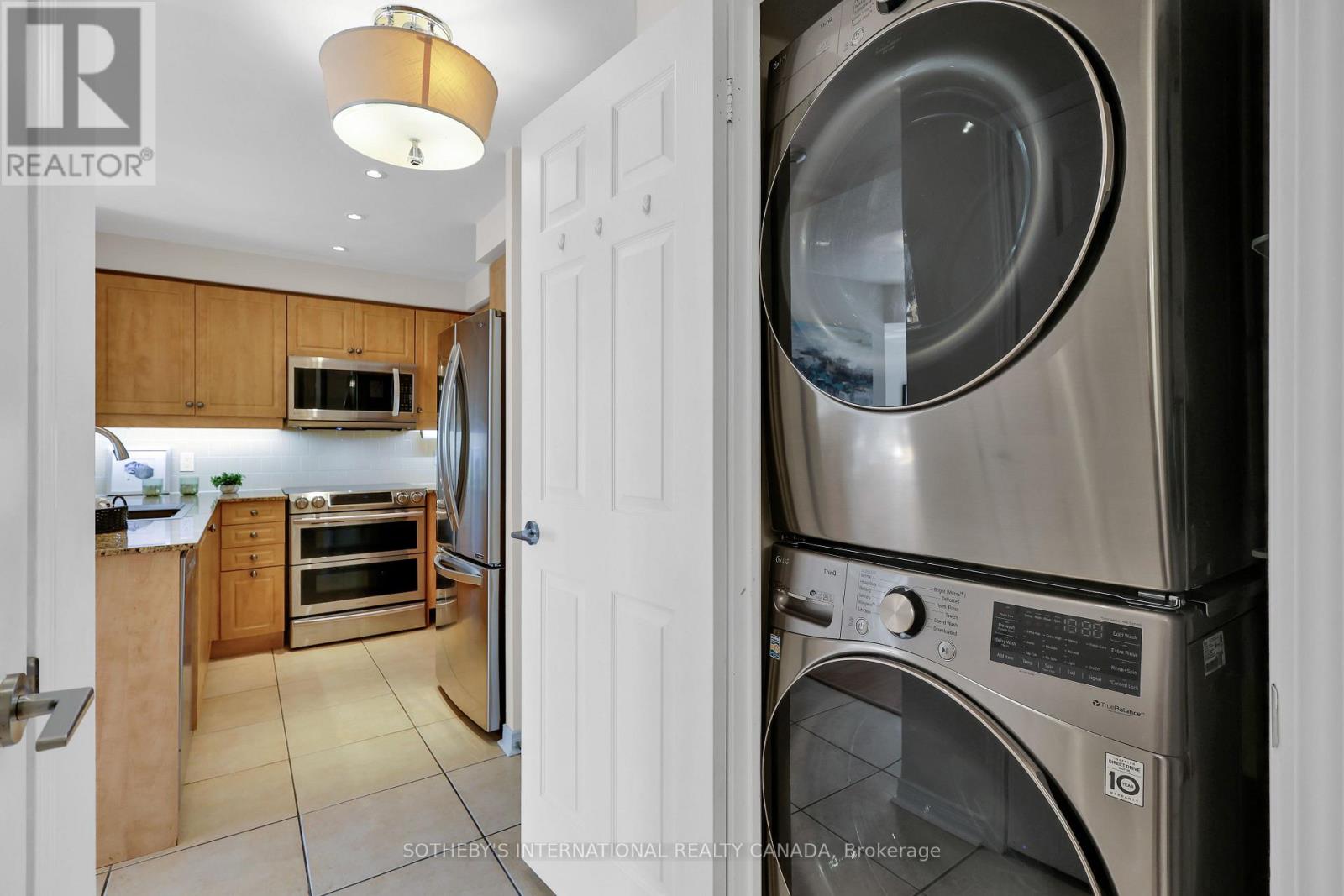 415 - 451 Rosewell Avenue, Toronto, Ontario M4R 2H8 - Photo 28 - C12610716